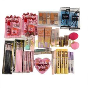 COMBO MAQUILLAJE 30 PRODUCTOS  $50.000